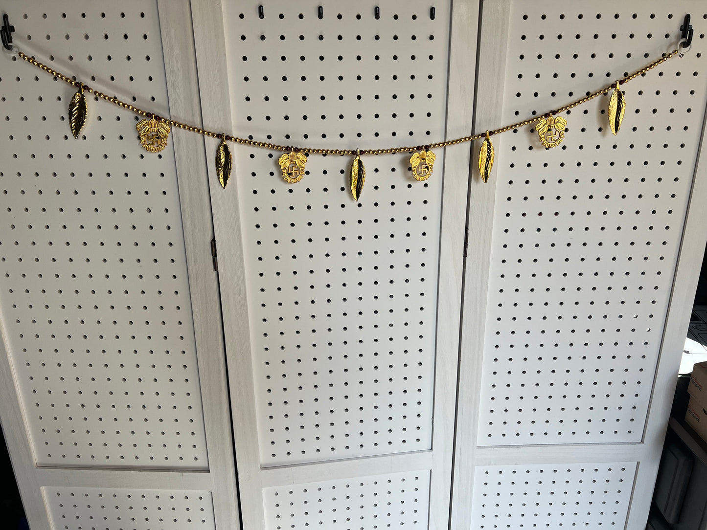 Door Hanging | Indian Wall Toran Mandir Temple Auspicious Navratri Decoration | Entryway Bandarwal | Diwali | Festival Decoration with Beads Pompom