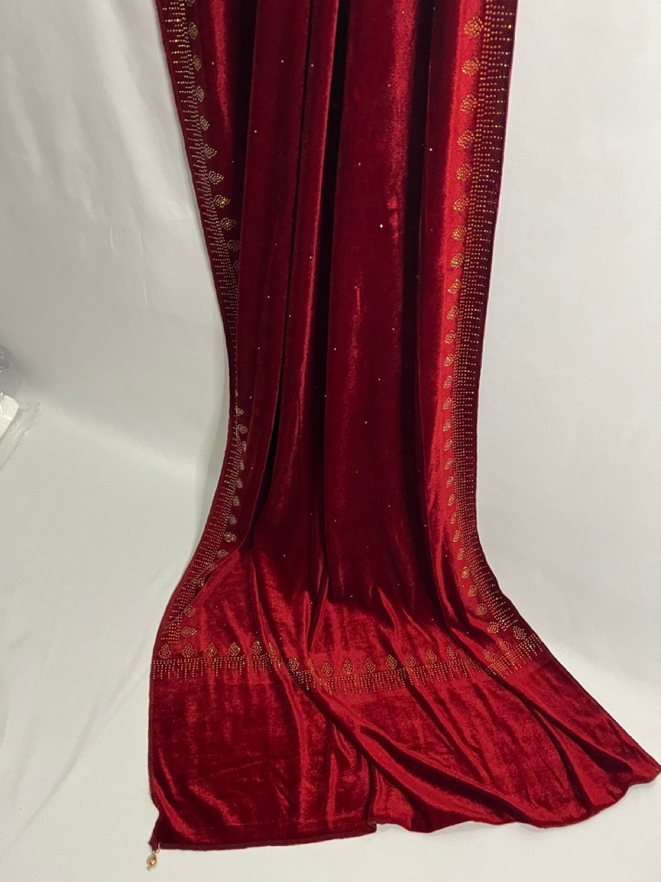 Women Soft Velvet Stole, Dupatta/Shawl, Embllished With Shimmery Crystal Work