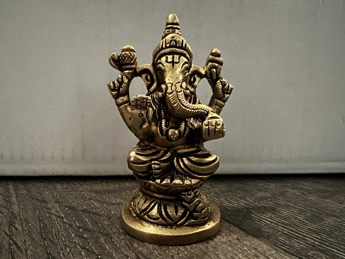 Brass Ganesha Statue | 9 cm Brass Ganesh Culture Religious Home Decor | Good Luck Gift For New Begining and New Success | God Statue Wealth Sculpture