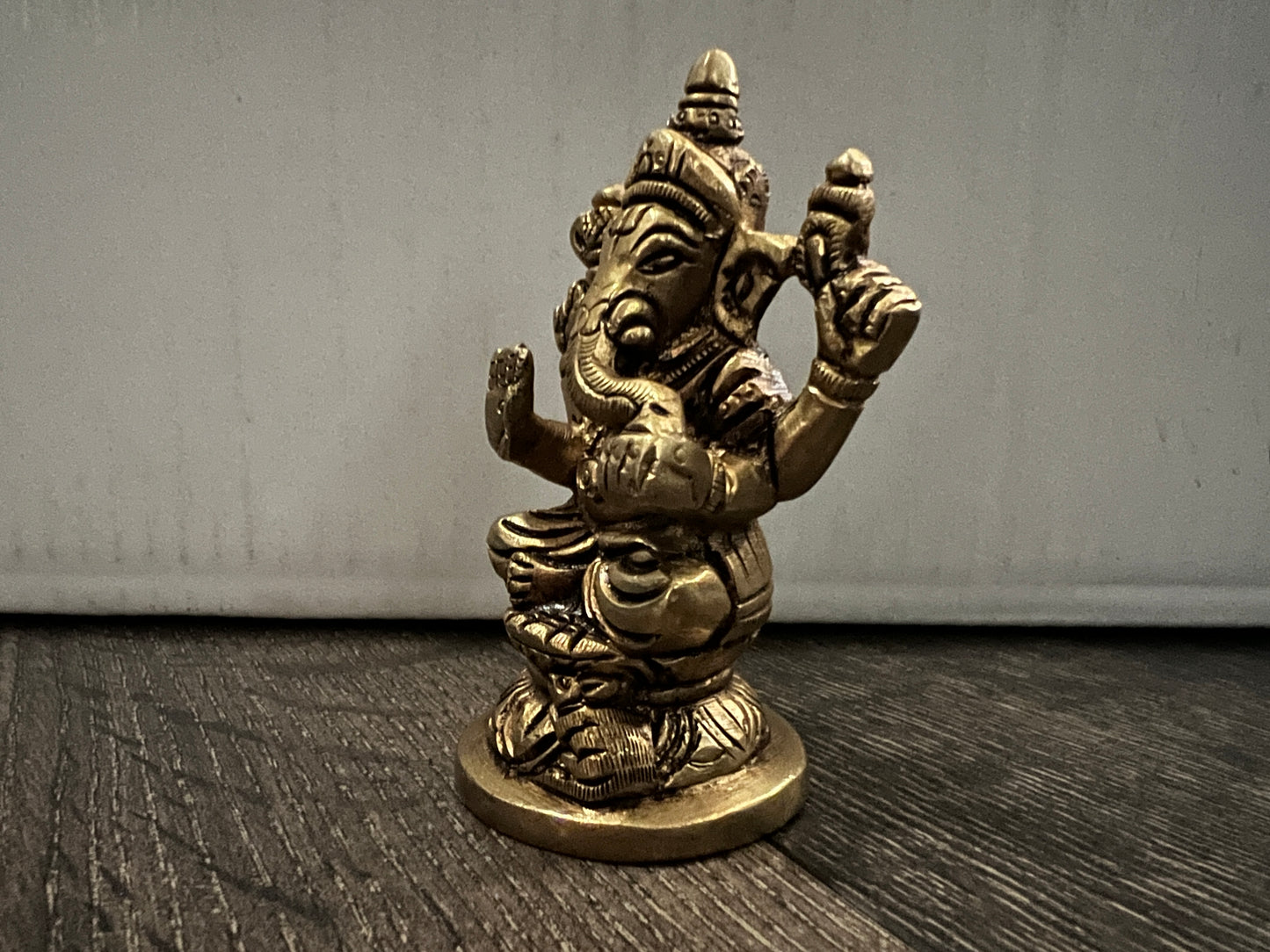 Brass Ganesha Statue | 9 cm Brass Ganesh Culture Religious Home Decor | Good Luck Gift For New Begining and New Success | God Statue Wealth Sculpture