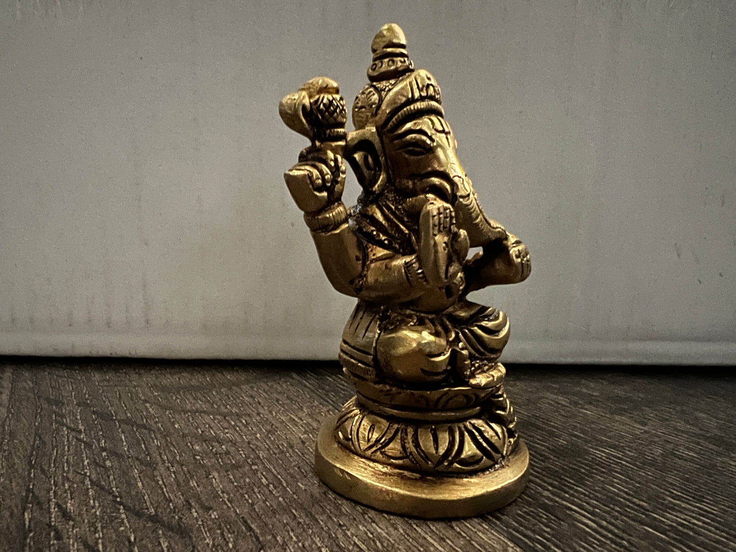 Brass Ganesha Statue | 9 cm Brass Ganesh Culture Religious Home Decor | Good Luck Gift For New Begining and New Success | God Statue Wealth Sculpture