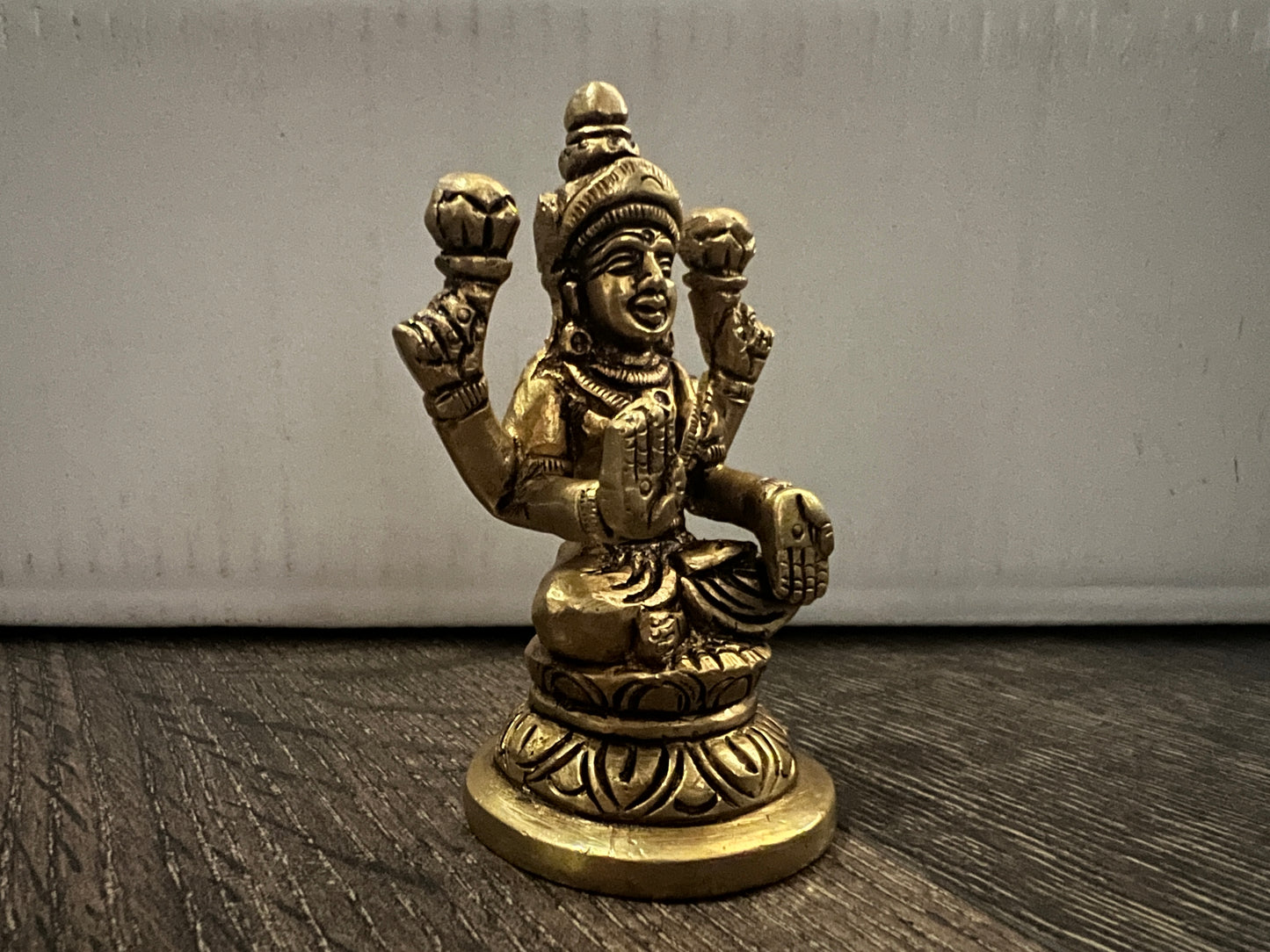 Brass Laxmi Statue | 9 cm Brass Laxmi Culture Religious Home Decor | Good Luck Gift For New Begining and New Success | God Statue Wealth Sculpture