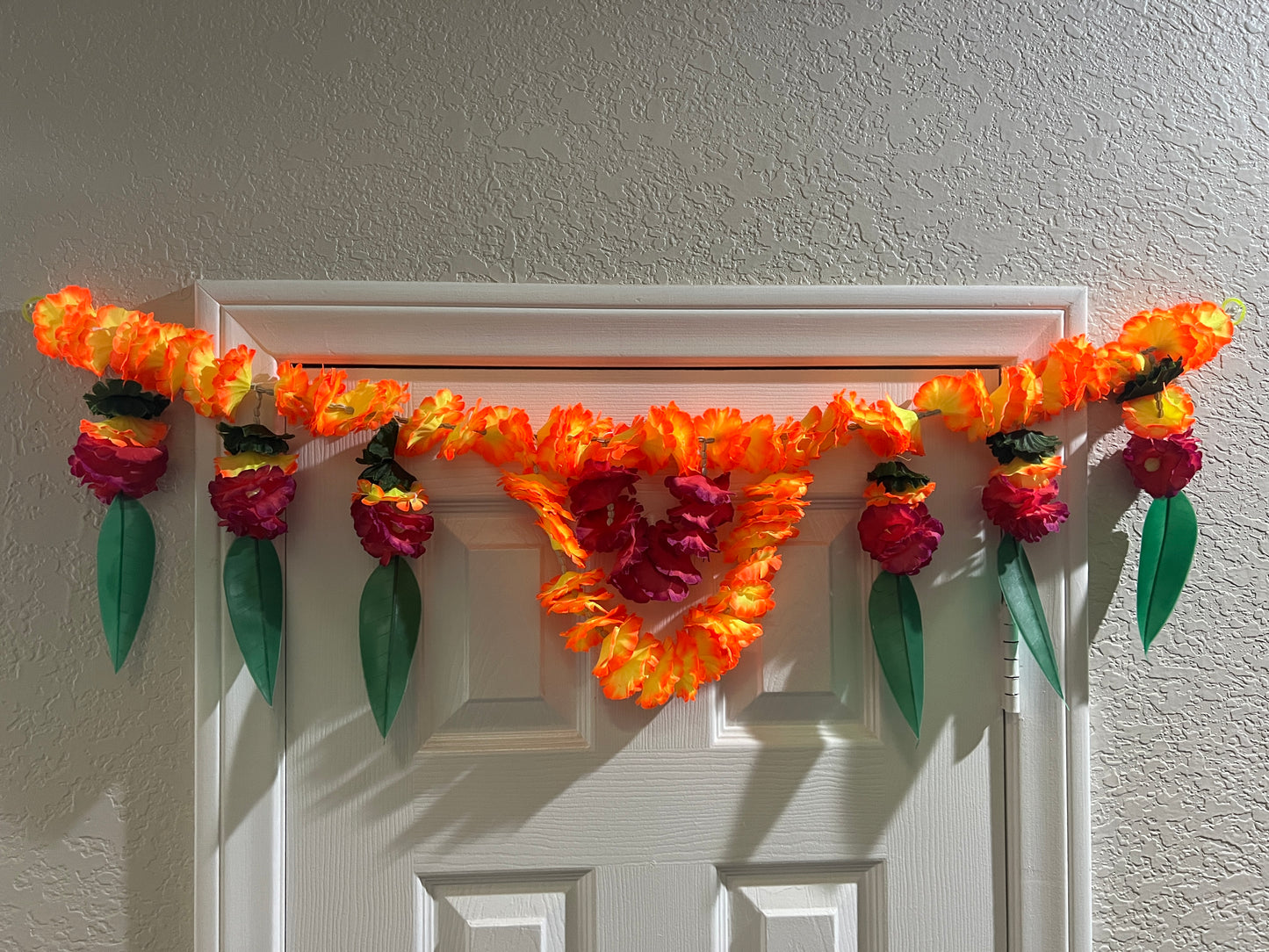 1 Pc Artificial Flower Bandarwal with Leaves for Door Decoration Multicolor String Toran for Indian Diwali Decorations Items Fancy Garland Door Latkan Hangings Valance Floral Festival Decoration Toran Indian Wedding Decoration