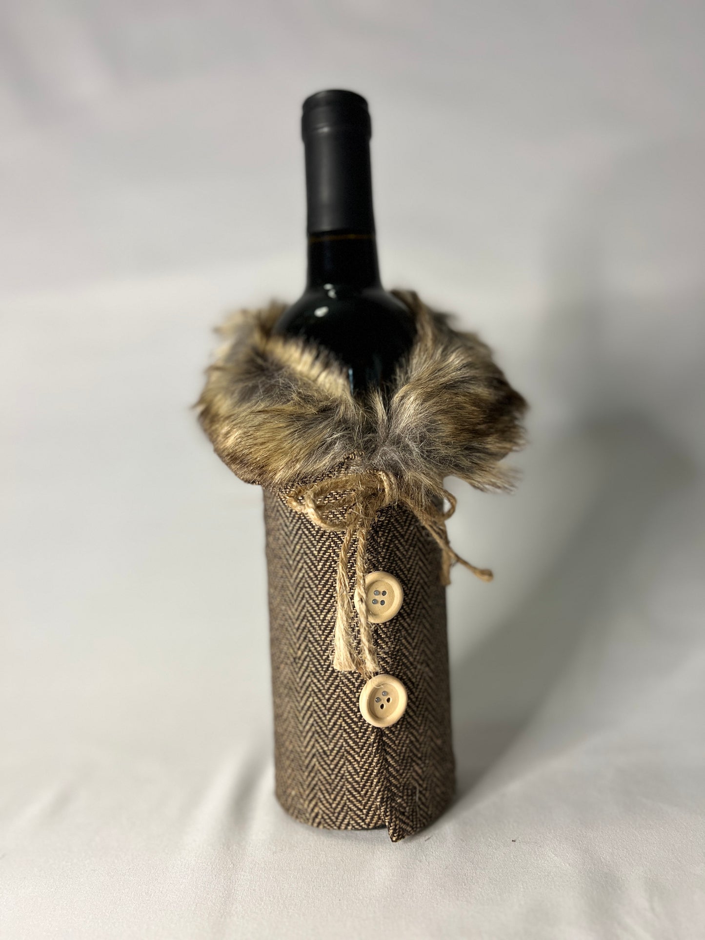 Christmas Sweater Wine Bottle Covers | Plaid Wine / Linen Wine Bottle Dress with Faux Fur Collar and Button Coat Design